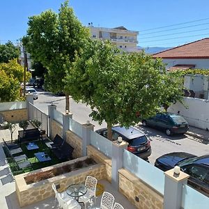 Deluxe City Hotel
